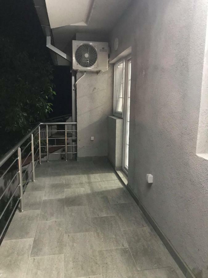 Apartments Groshev Dojran Екстер'єр фото